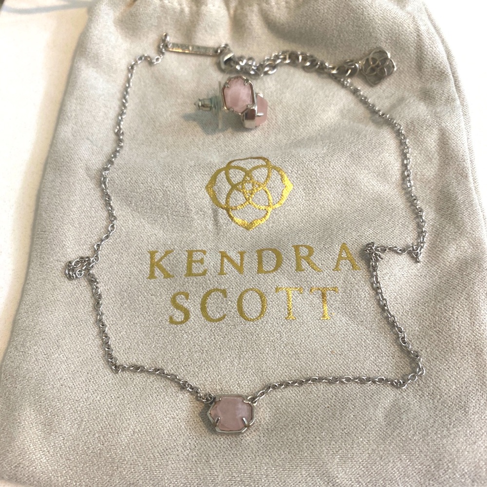 Kendra Scott Necklace and Earring Matching Set